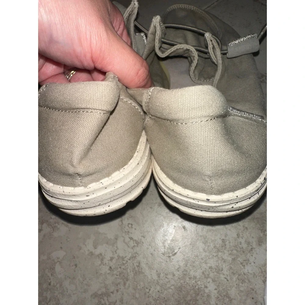 Hey Dude Wendy Womens Size 9 Khaki Tan Canvas Slip On‎ Loafers Shoes Low Top